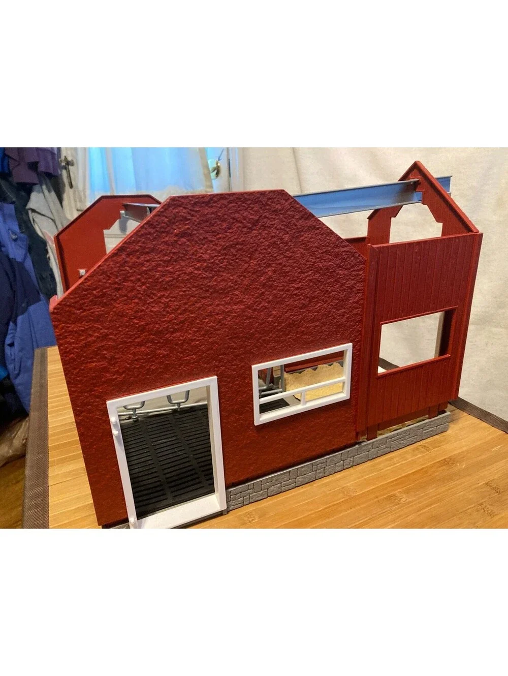 Schleich Big Red Barn Horse Stable Toy Playset Sliding Doors Stall incomplete
